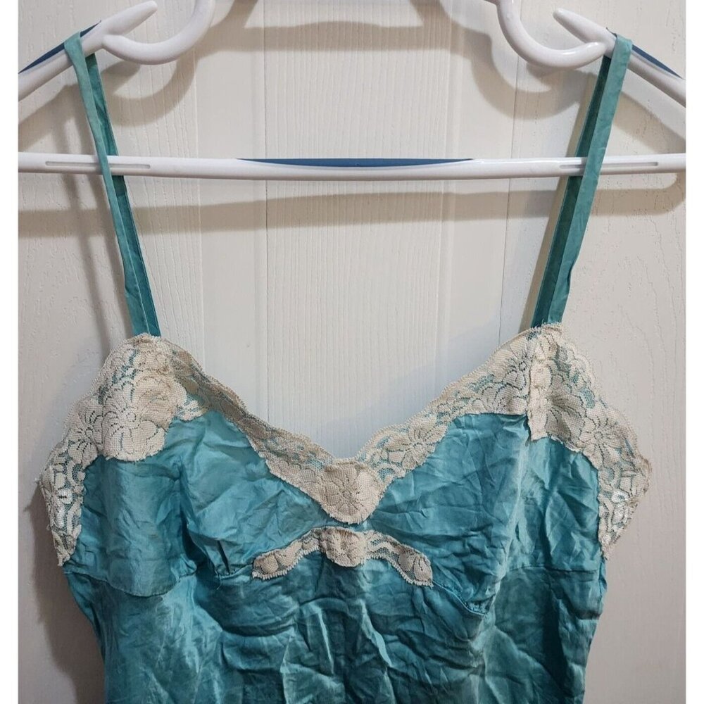 American Exchange Women's Y2K Style Tank Top 100% Silk Lace Hems Blue Size L - Picture 2 of 12